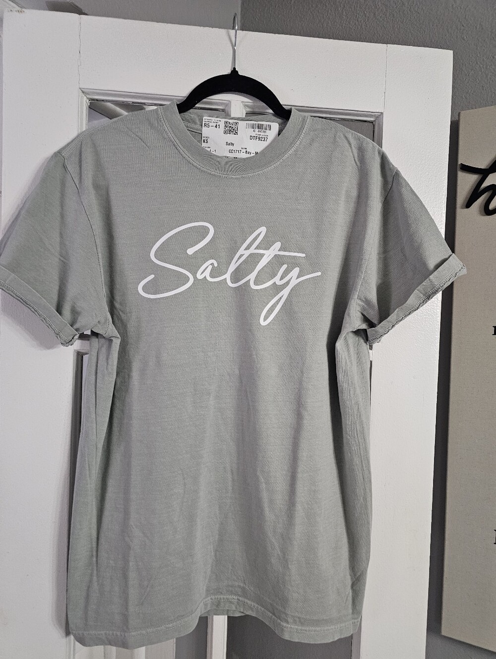 Salty Graphic Crewneck T-Shirt - Light Green, Sage Color! Size Med! Nwts!